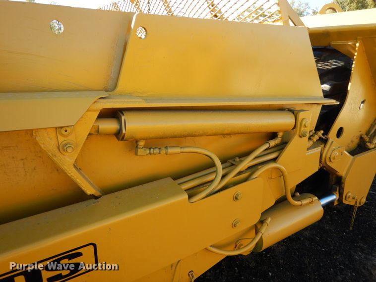 image for item DH2219 2007 Reynolds 17CS12 scraper