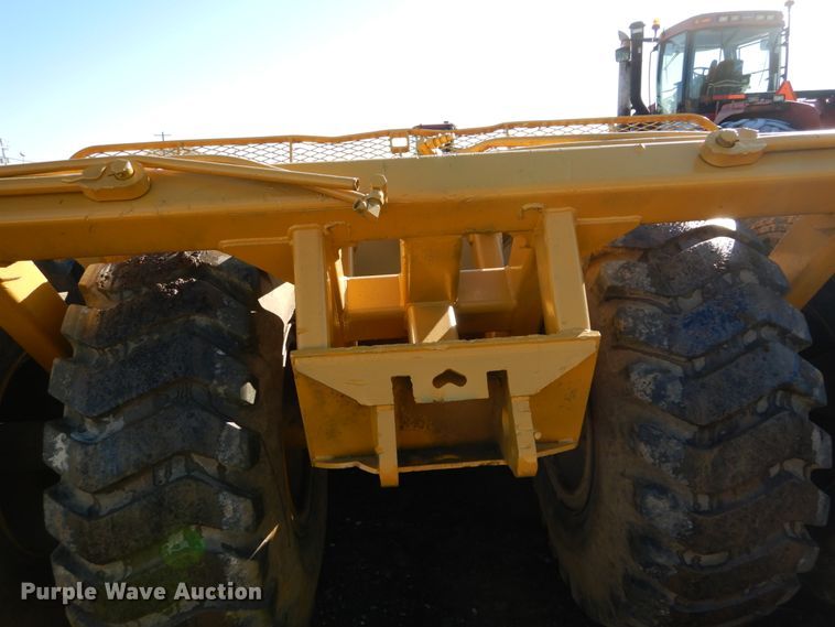 image for item DH2219 2007 Reynolds 17CS12 scraper