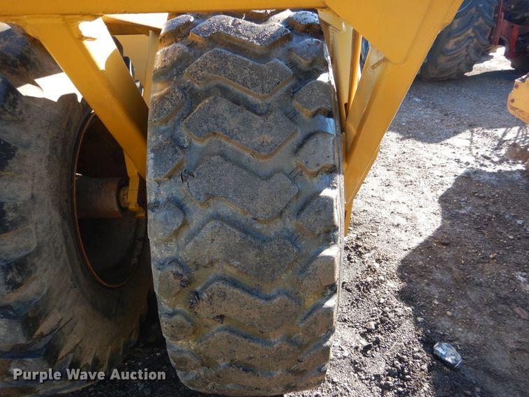 image for item DH2219 2007 Reynolds 17CS12 scraper