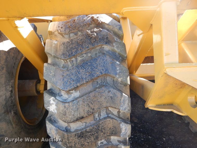 image for item DH2219 2007 Reynolds 17CS12 scraper