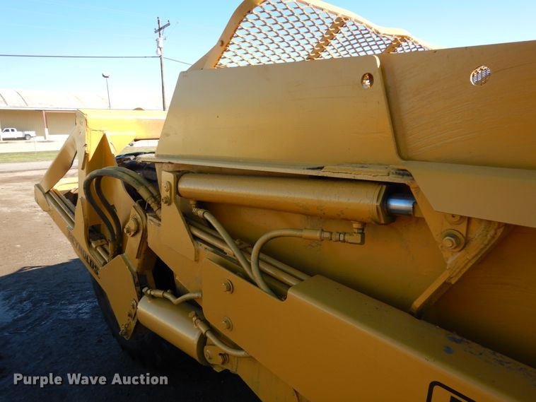 image for item DH2220 2007 Reynolds 17CS12 scraper