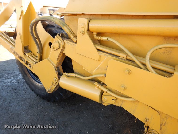 image for item DH2220 2007 Reynolds 17CS12 scraper