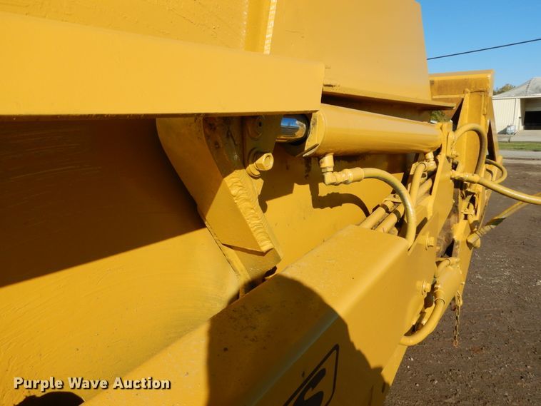 image for item DH2220 2007 Reynolds 17CS12 scraper