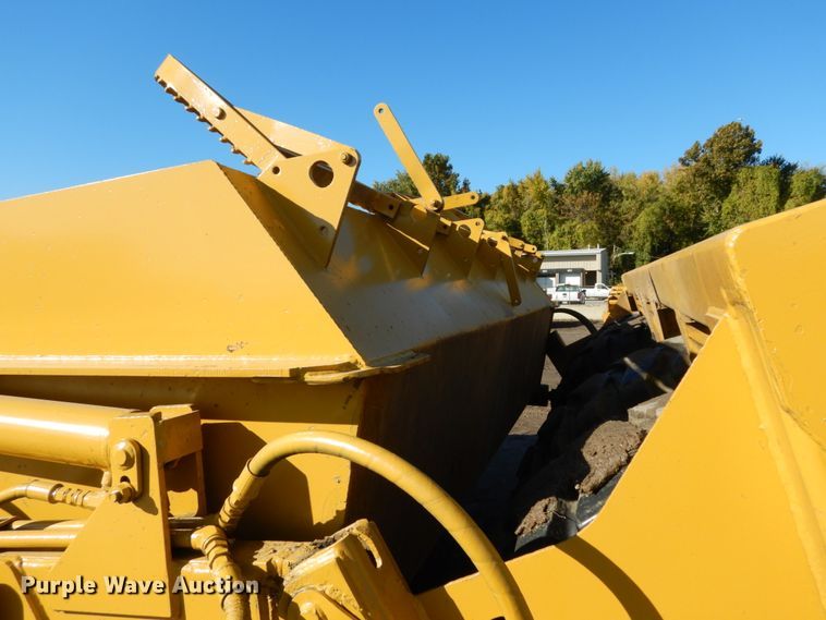 image for item DH2220 2007 Reynolds 17CS12 scraper