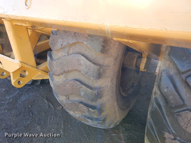 image for item DH2220 2007 Reynolds 17CS12 scraper