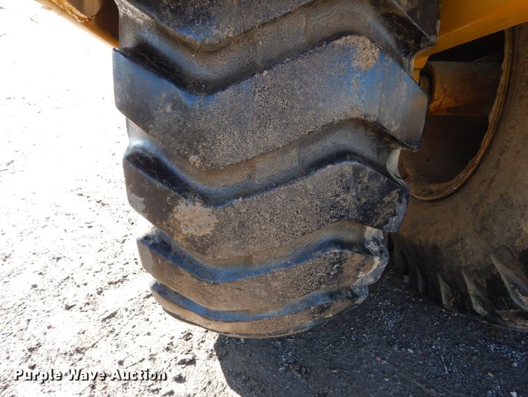 image for item DH2220 2007 Reynolds 17CS12 scraper