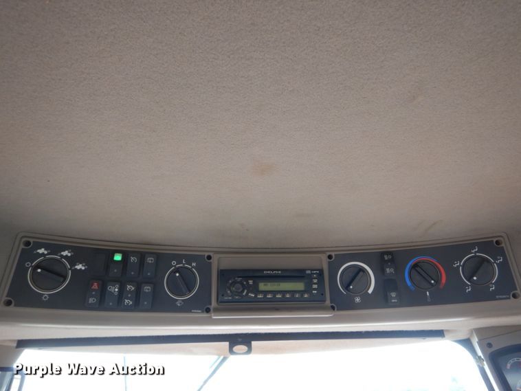 image for item DH2221 2009 Case IH Steiger 435 4WD tractor