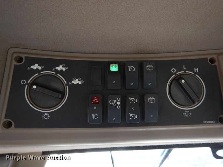 image for item DH2221 2009 Case IH Steiger 435 4WD tractor