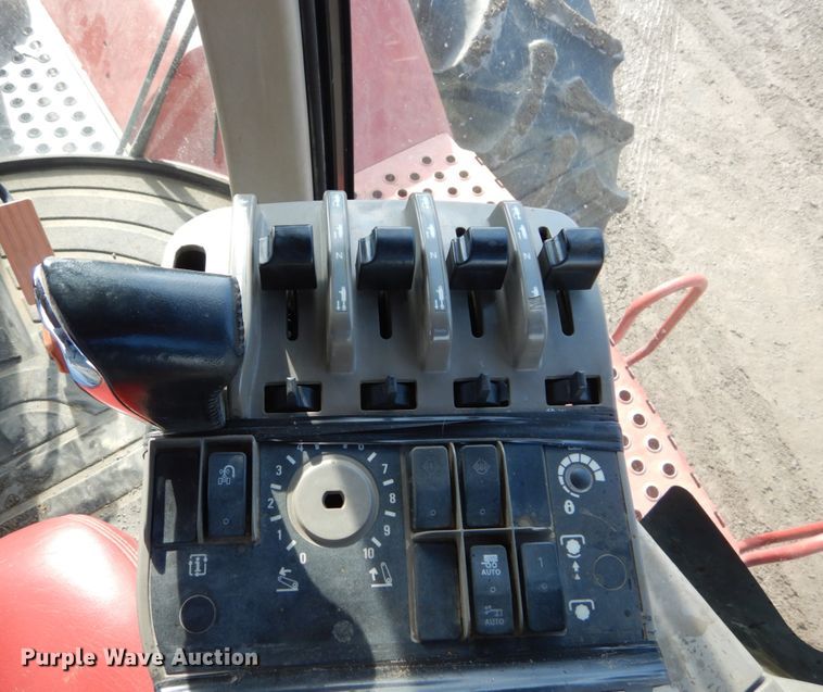 image for item DH2221 2009 Case IH Steiger 435 4WD tractor