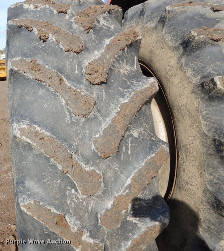 image for item DH2221 2009 Case IH Steiger 435 4WD tractor