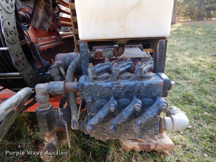image for item DH2230 1999 Ditch Witch JT4020 directional boring unit