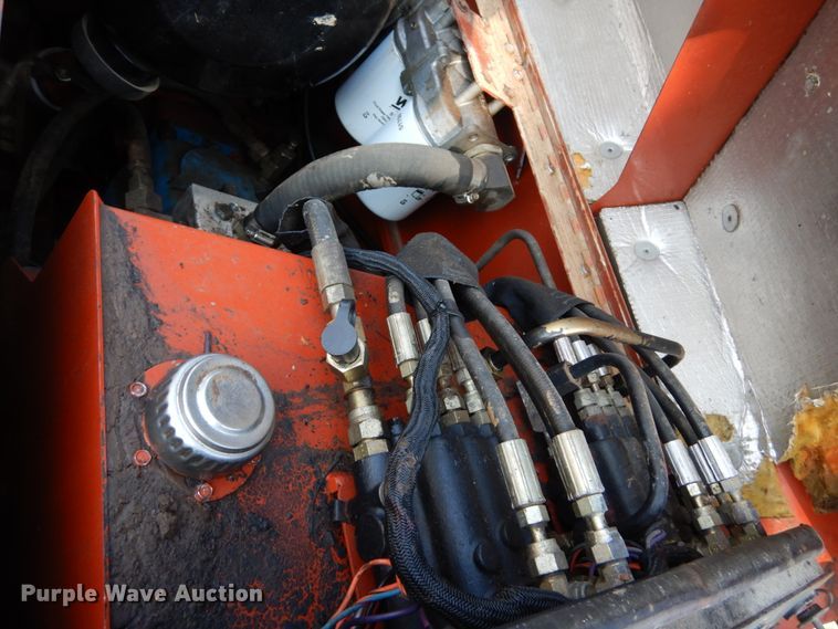 image for item DH2230 1999 Ditch Witch JT4020 directional boring unit