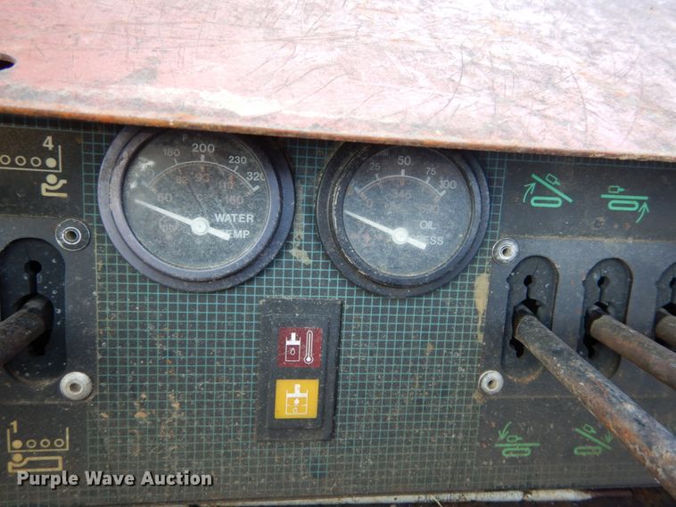 image for item DH2230 1999 Ditch Witch JT4020 directional boring unit