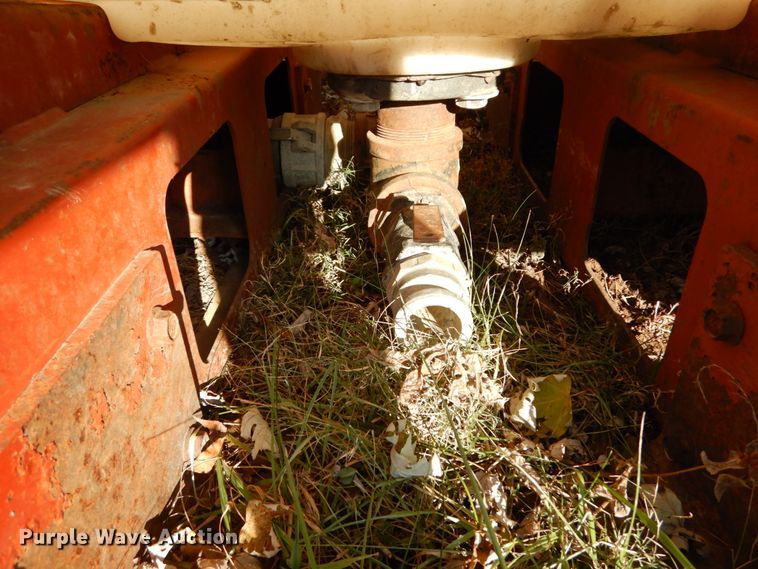 image for item DH2230 1999 Ditch Witch JT4020 directional boring unit