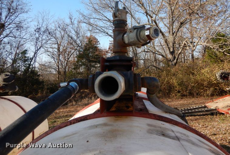 image for item DH2230 1999 Ditch Witch JT4020 directional boring unit