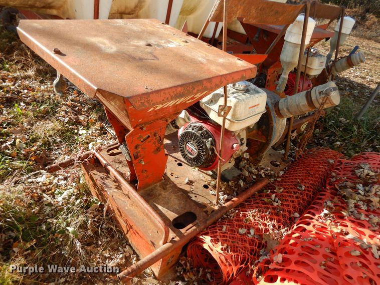 image for item DH2230 1999 Ditch Witch JT4020 directional boring unit
