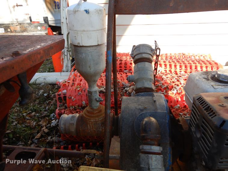 image for item DH2230 1999 Ditch Witch JT4020 directional boring unit