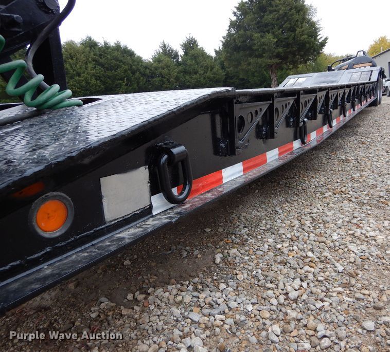 image for item DH2669 1988 Eager Beaver 35GHG lowboy equipment trailer