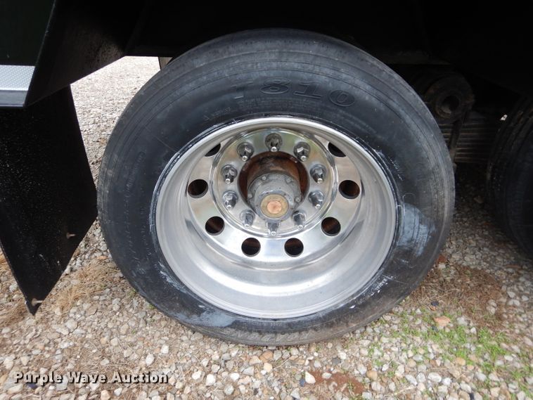 image for item DH2669 1988 Eager Beaver 35GHG lowboy equipment trailer