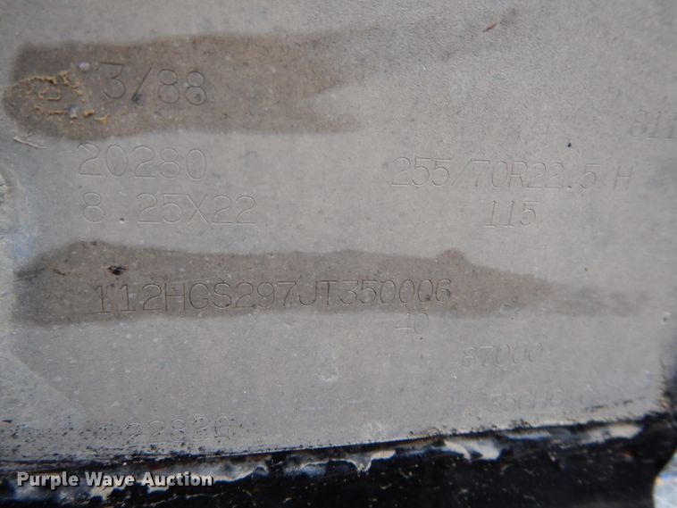 image for item DH2669 1988 Eager Beaver 35GHG lowboy equipment trailer