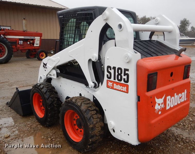 image for item DH2676 2010 Bobcat S185 skid steer