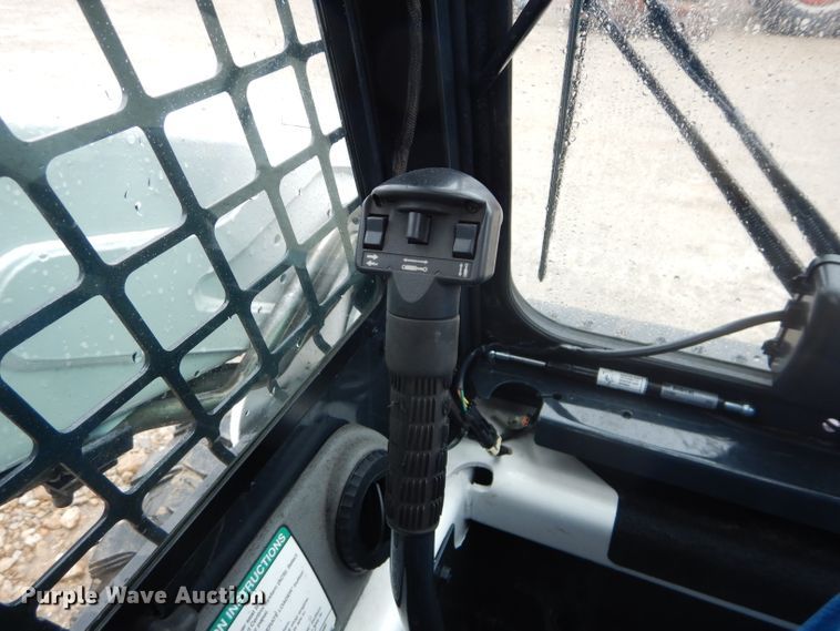 image for item DH2676 2010 Bobcat S185 skid steer