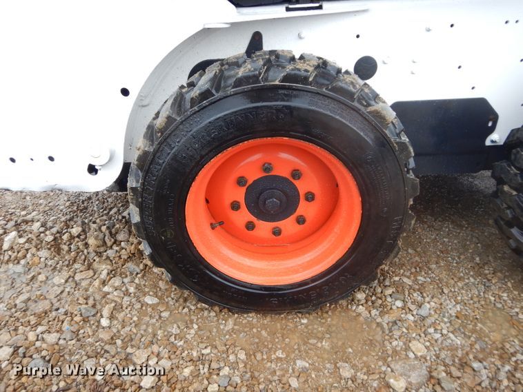image for item DH2676 2010 Bobcat S185 skid steer