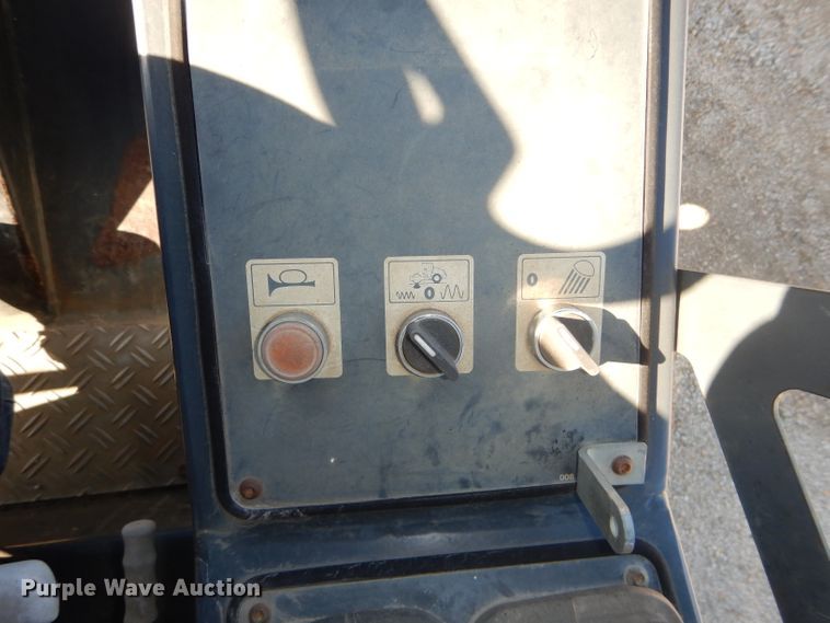 image for item DH2677 2000 Bomag BW177DH-3 single drum vibratory roller