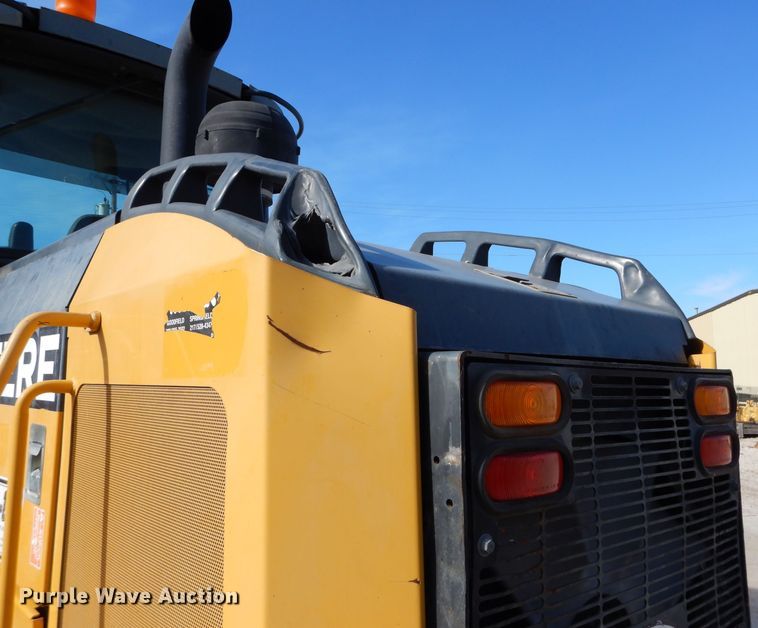 image for item DH2679 2007 John Deere 624J wheel loader