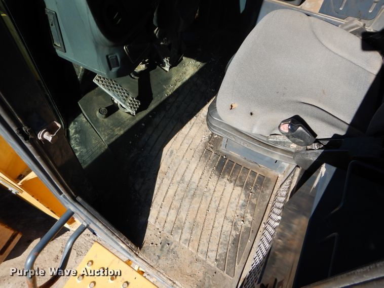 image for item DH2679 2007 John Deere 624J wheel loader