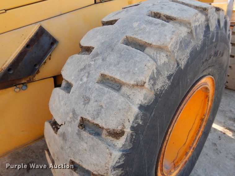 image for item DH2679 2007 John Deere 624J wheel loader