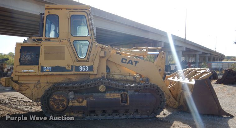image for item DH2682 1986 Caterpillar 963 track loader