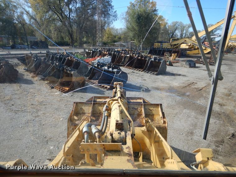 image for item DH2682 1986 Caterpillar 963 track loader