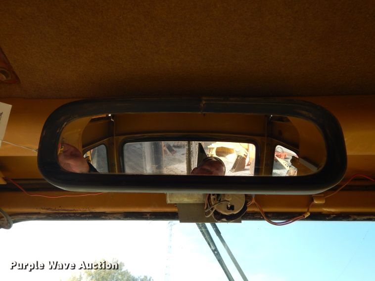 image for item DH2682 1986 Caterpillar 963 track loader