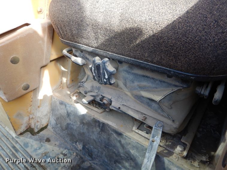 image for item DH2682 1986 Caterpillar 963 track loader