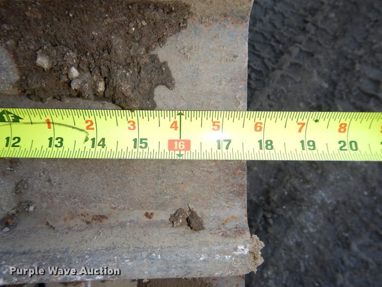 image for item DH2682 1986 Caterpillar 963 track loader