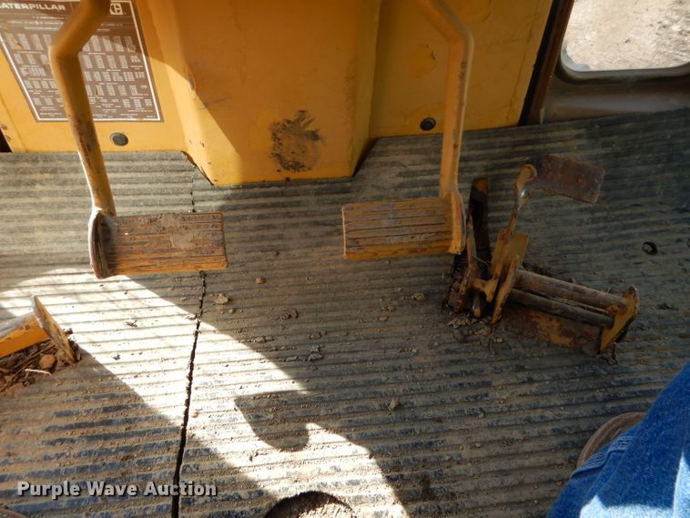 image for item DH2683 1985 Caterpillar D6D dozer