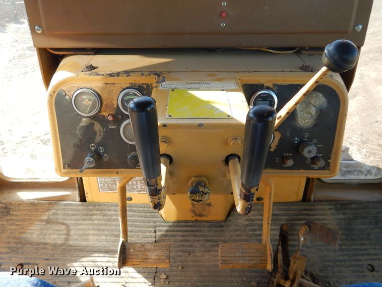image for item DH2683 1985 Caterpillar D6D dozer