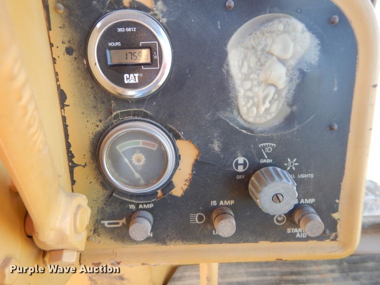 image for item DH2683 1985 Caterpillar D6D dozer