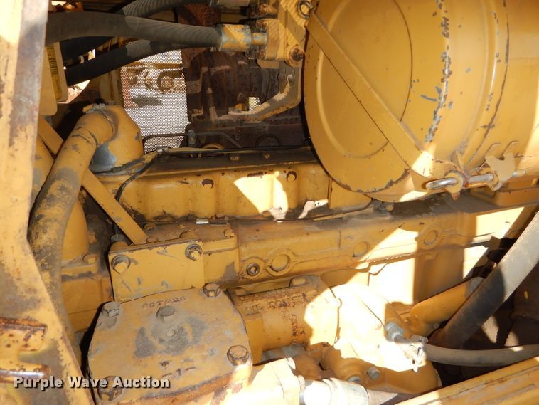 image for item DH2683 1985 Caterpillar D6D dozer