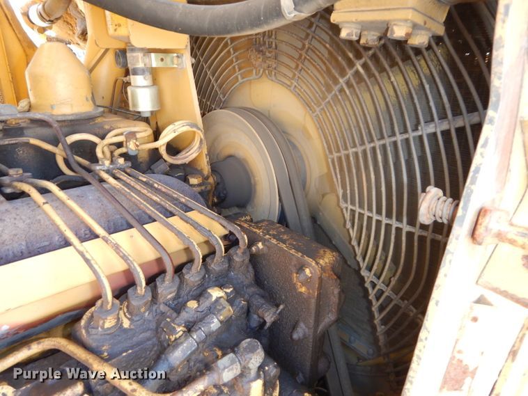 image for item DH2683 1985 Caterpillar D6D dozer