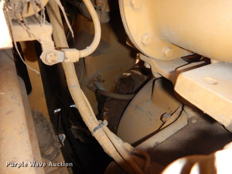 image for item DH2683 1985 Caterpillar D6D dozer