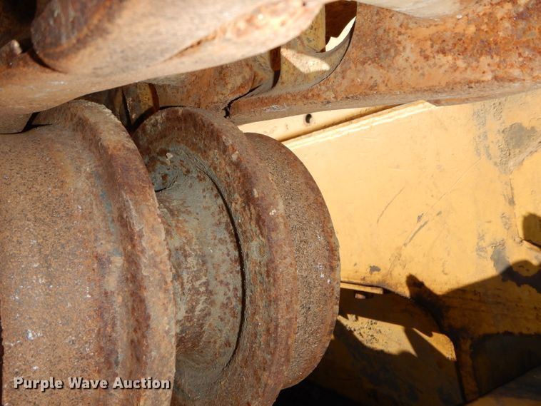 image for item DH2683 1985 Caterpillar D6D dozer