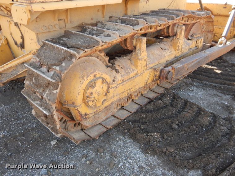image for item DH2683 1985 Caterpillar D6D dozer