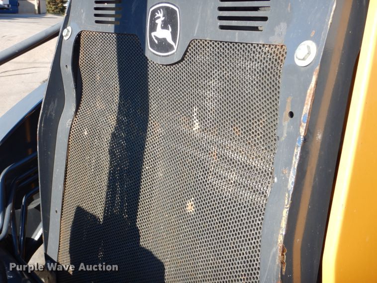 image for item DH2684 2015 John Deere 310SK backhoe