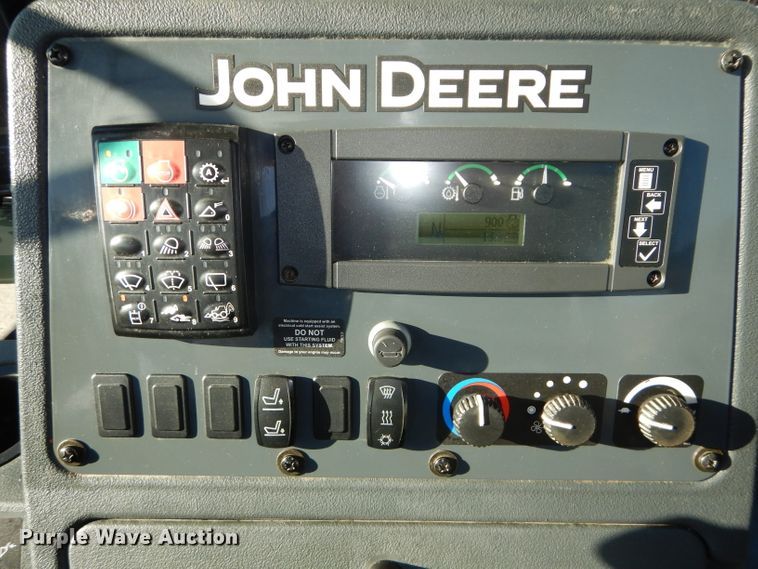 image for item DH2684 2015 John Deere 310SK backhoe