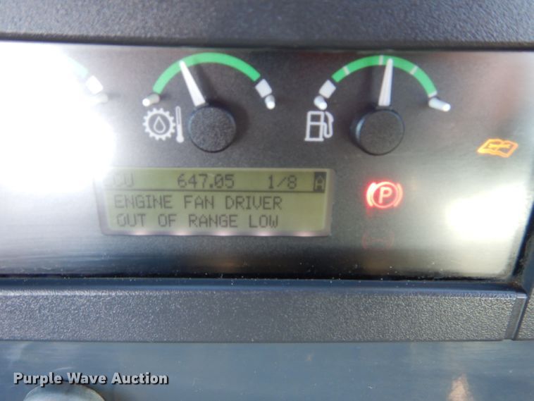 image for item DH2684 2015 John Deere 310SK backhoe