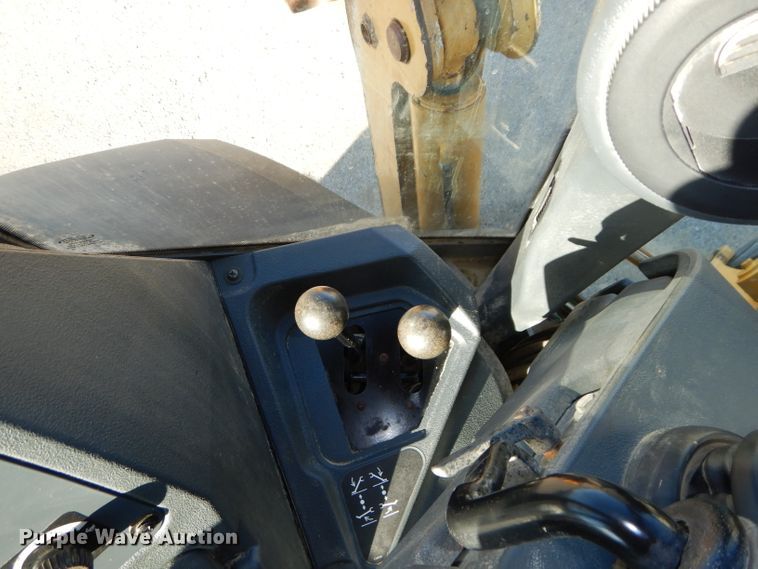 image for item DH2684 2015 John Deere 310SK backhoe