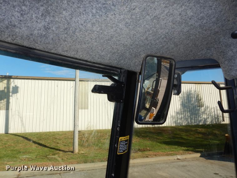 image for item DH2684 2015 John Deere 310SK backhoe