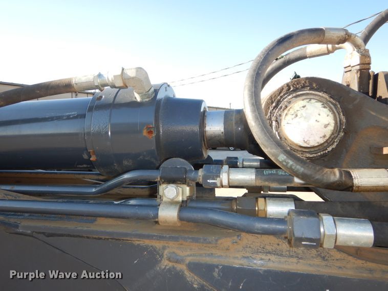 image for item DH2684 2015 John Deere 310SK backhoe